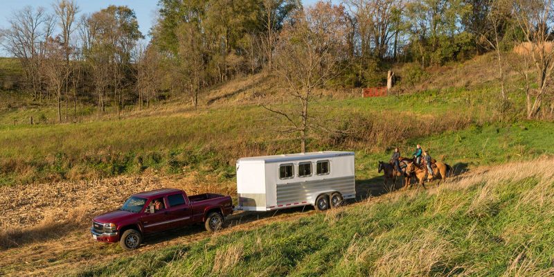 9409 horse trailer