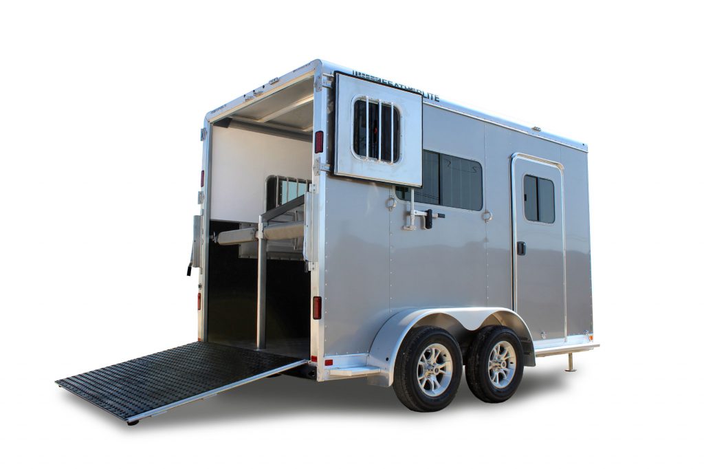 Horse trailer 9652 curbside rear